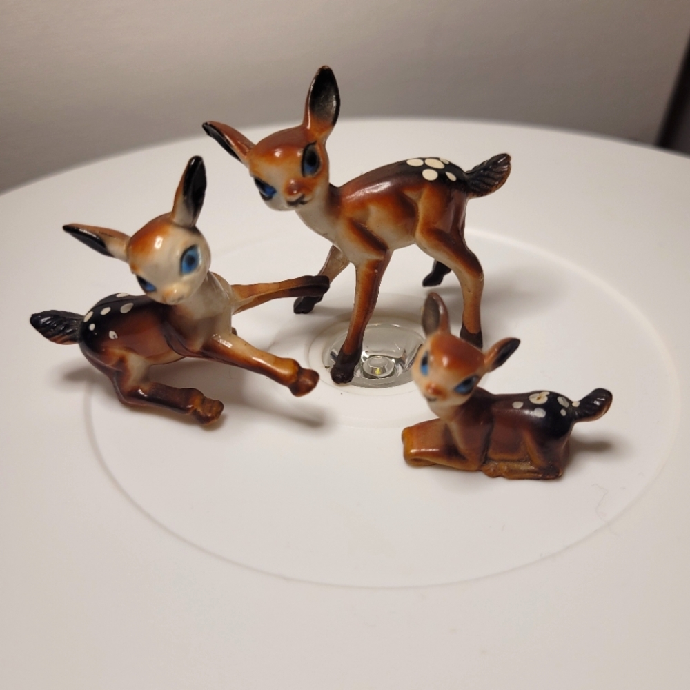 3 FAWNS Deer  Big Eyes Vintage celluloid plastic Mini Fawns Big Eyes
